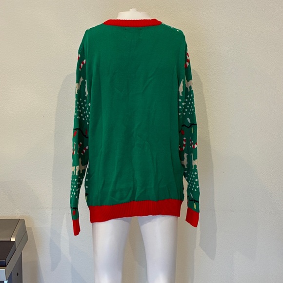 Festive Ugly Sweater Green Llama Crewneck Sweater Size L Holiiday - Picture 5 of 8